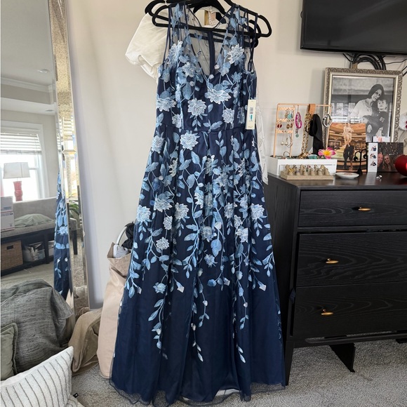 Eliza J Navy Blue Floral Maxi Dress - Picture 5 of 7